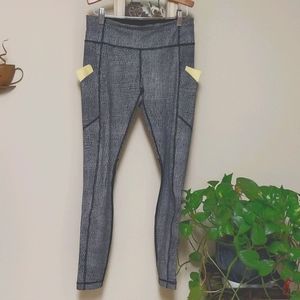 Lulilemon Women's Leggings Size 6